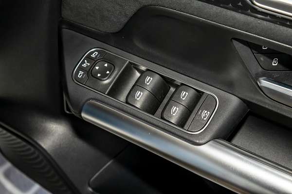 2025 Mercedes-Benz GLA-Class GLA200 H247