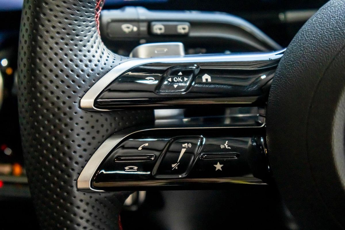 2025 Mercedes-Benz GLA-Class GLA200 H247