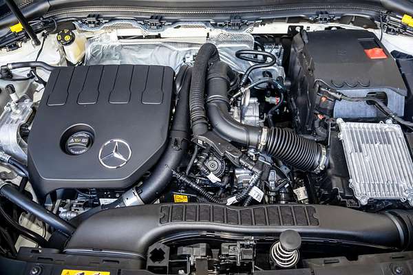2025 Mercedes-Benz GLA-Class GLA200 H247