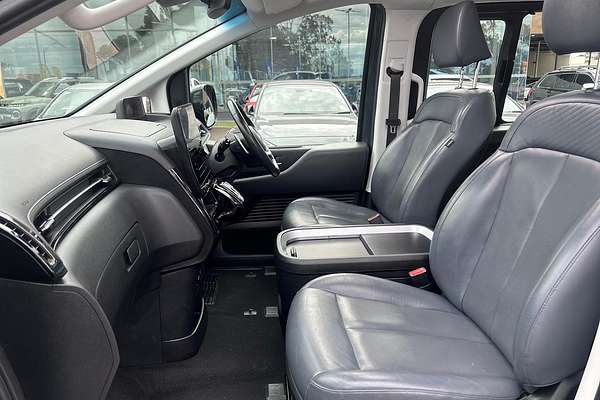 2021 Hyundai STARIA Highlander US4.V1