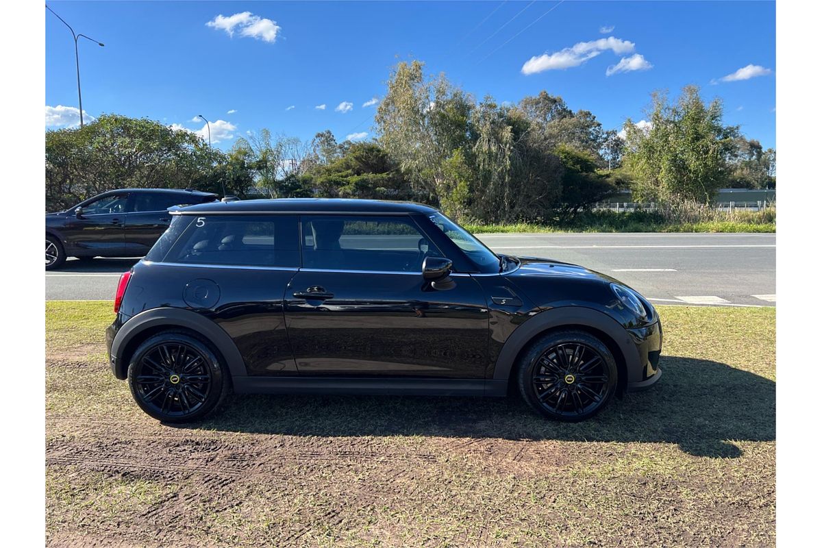 2021 MINI Hatch Cooper SE Classic F56 LCI-2