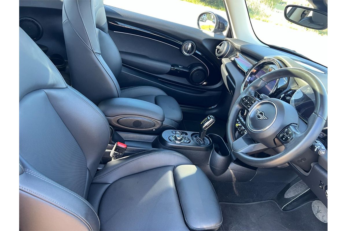 2021 MINI Hatch Cooper SE Classic F56 LCI-2