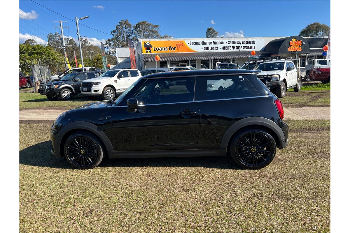 2021 MINI Hatch Cooper SE Classic F56 LCI-2