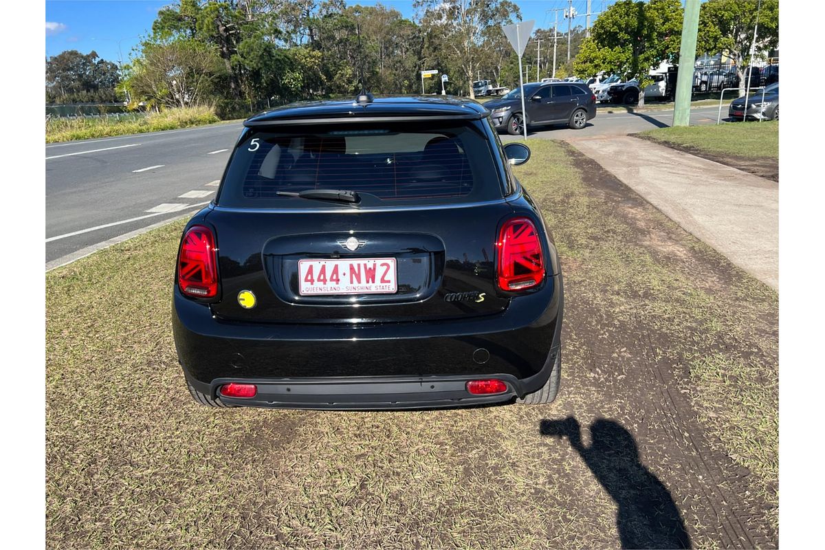 2021 MINI Hatch Cooper SE Classic F56 LCI-2