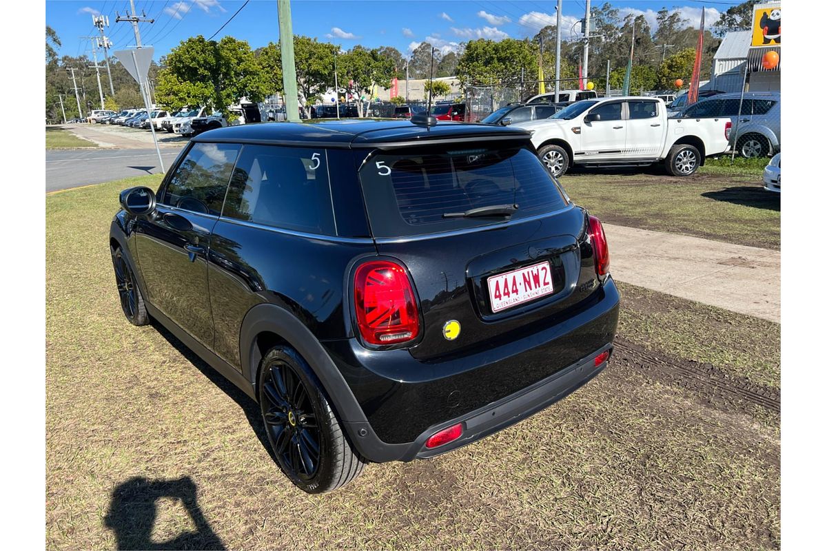 2021 MINI Hatch Cooper SE Classic F56 LCI-2