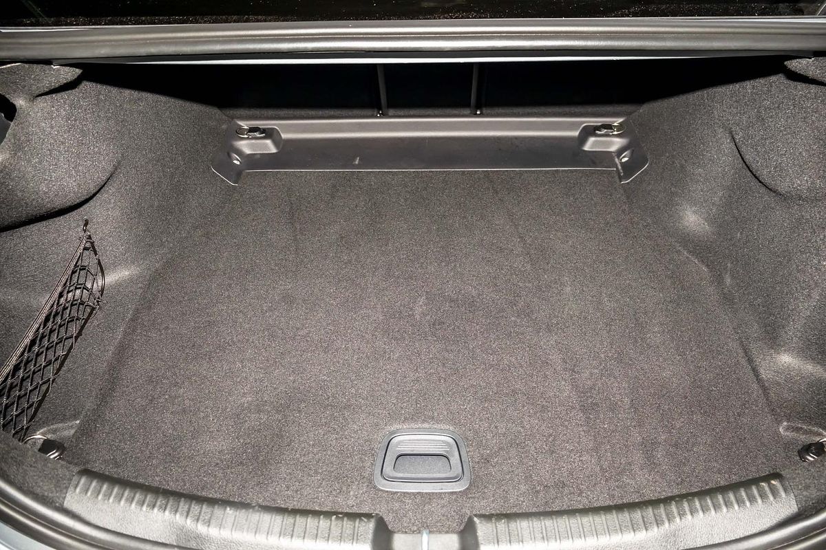 2024 Mercedes-Benz C-Class C200 W206