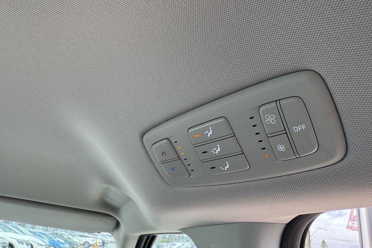 2021 Kia Carnival S KA4