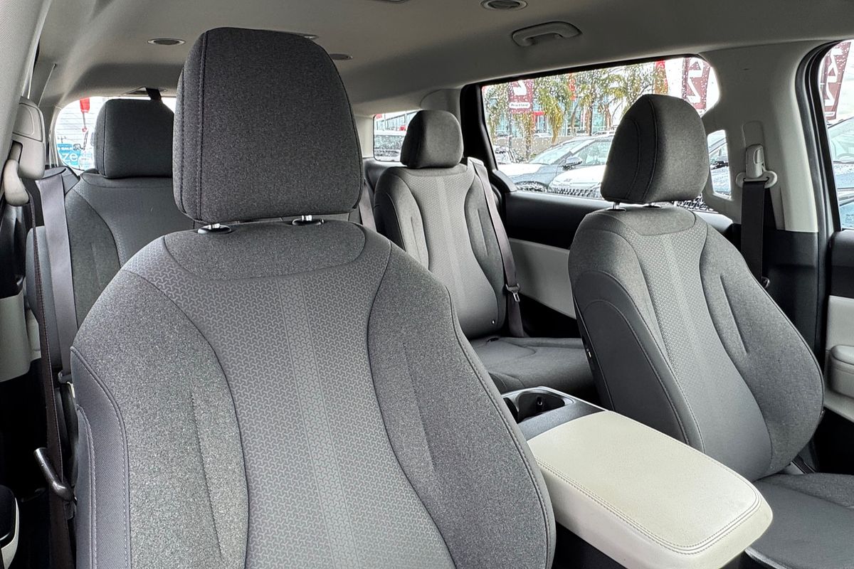 2021 Kia Carnival S KA4