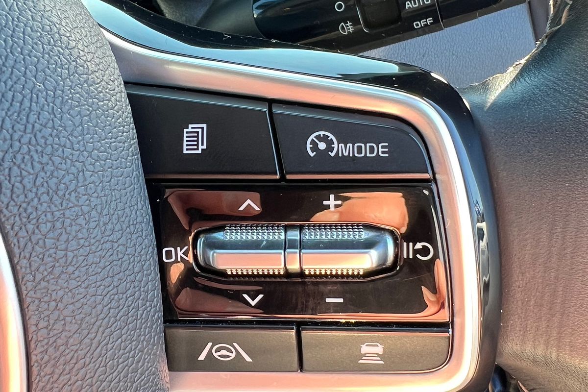 2022 Kia Sorento Sport MQ4