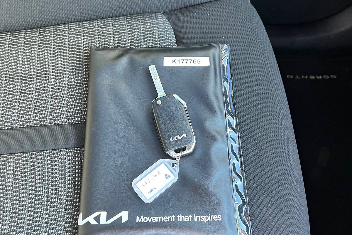 2022 Kia Sorento Sport MQ4