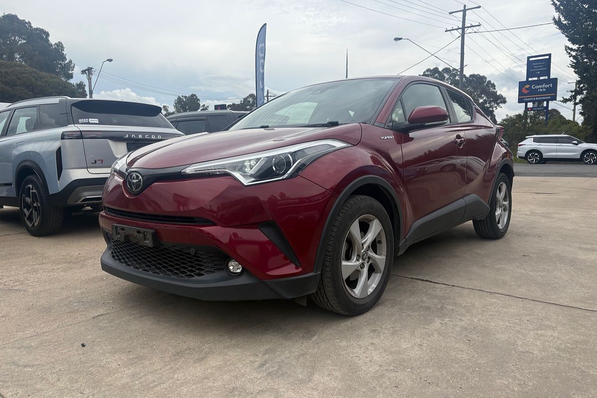 2017 Toyota C-HR NGX50R