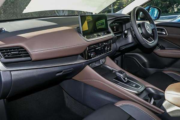 2025 Nissan QASHQAI Ti J12