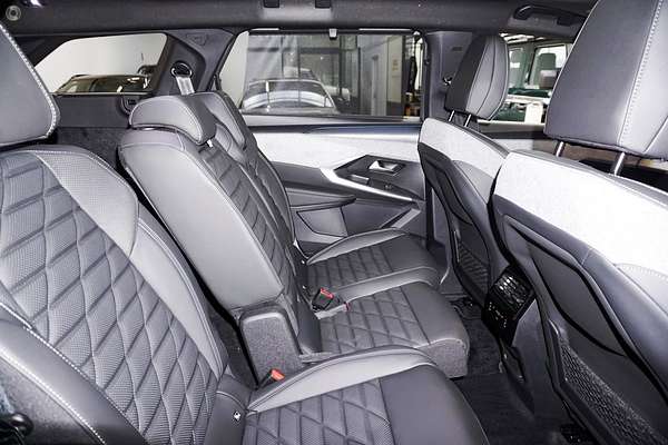2025 Peugeot 5008 GT Premium Hybrid P74