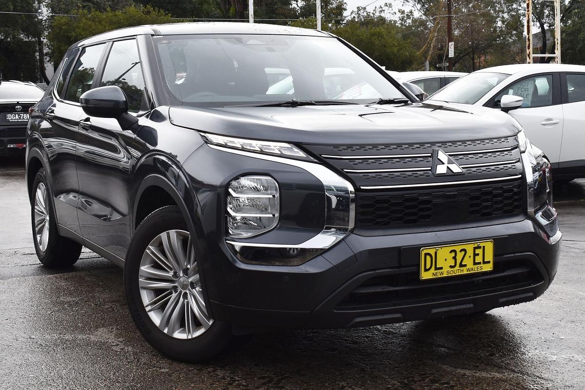 2024 Mitsubishi Outlander ES ZM