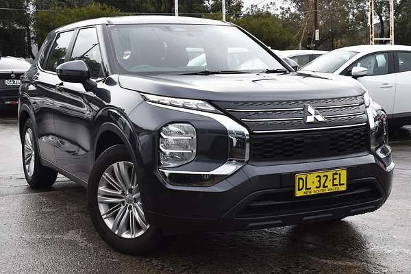 2024 Mitsubishi Outlander ES ZM