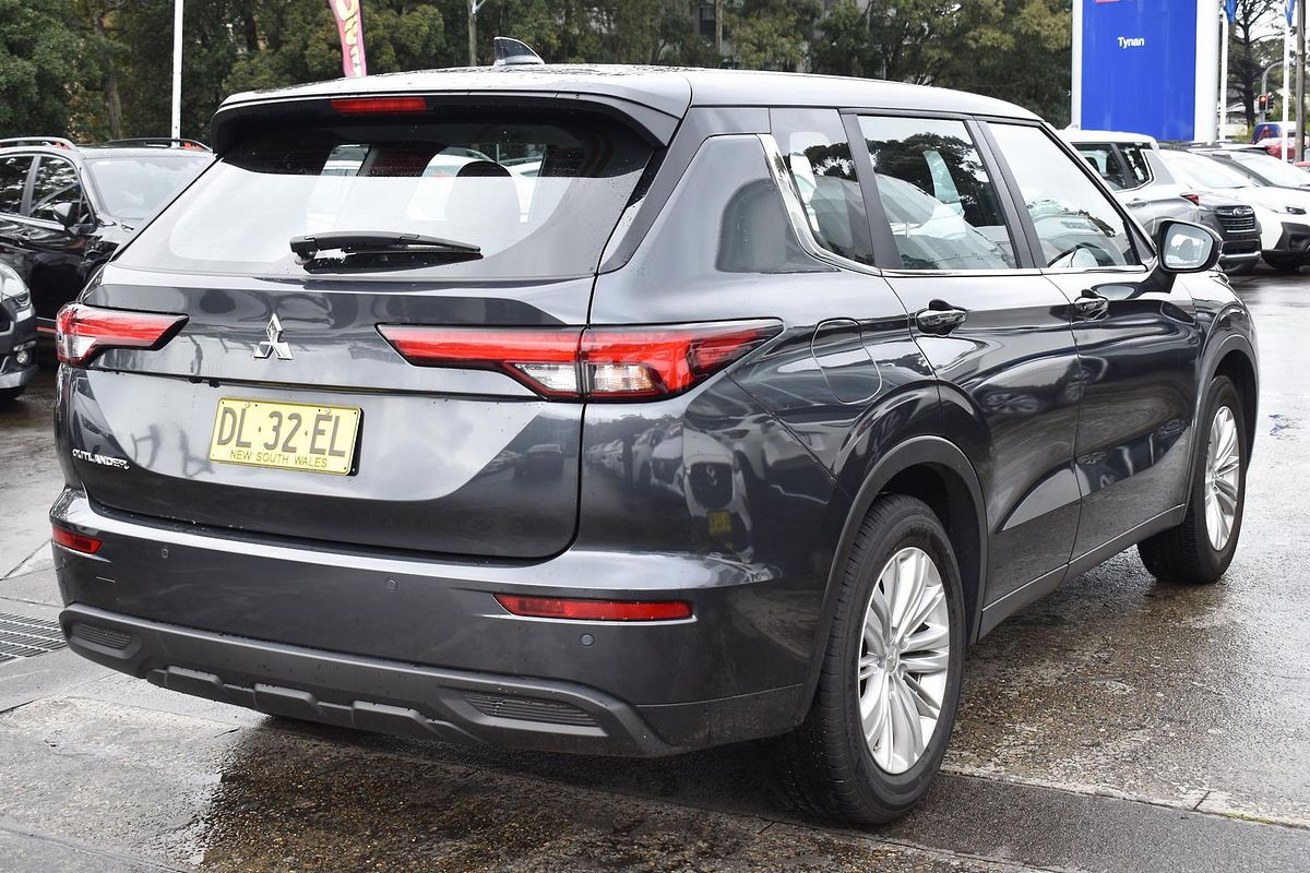 2024 Mitsubishi Outlander ES ZM