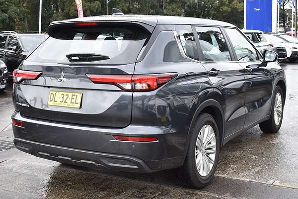 2024 Mitsubishi Outlander ES ZM
