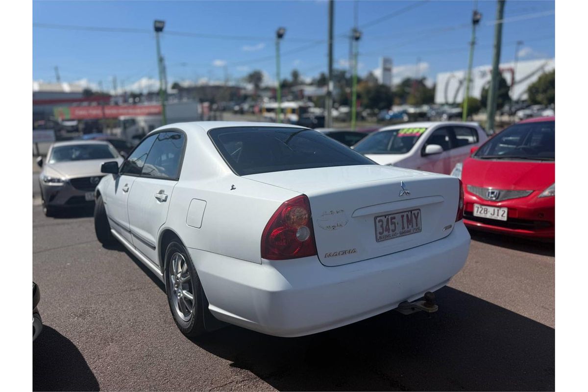 2004 Mitsubishi Magna AWD TL