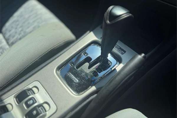 2004 Mitsubishi Magna AWD TL