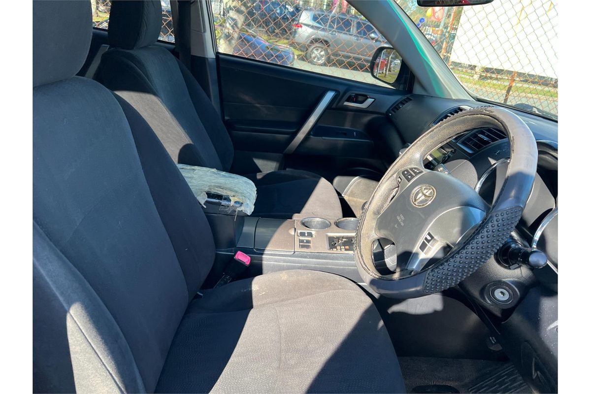 2011 Toyota Kluger KX-R GSU40R