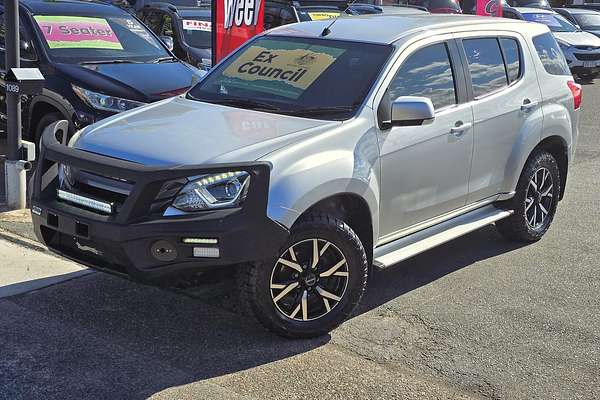 2018 Isuzu MU-X LS-M