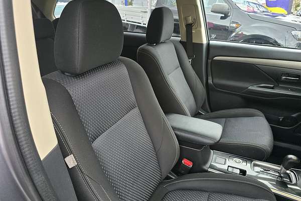 2017 Mitsubishi Outlander LS ZK