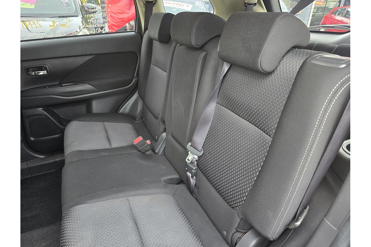 2017 Mitsubishi Outlander LS ZK