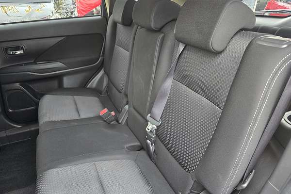 2017 Mitsubishi Outlander LS ZK