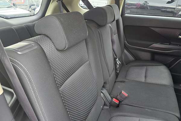 2017 Mitsubishi Outlander LS ZK