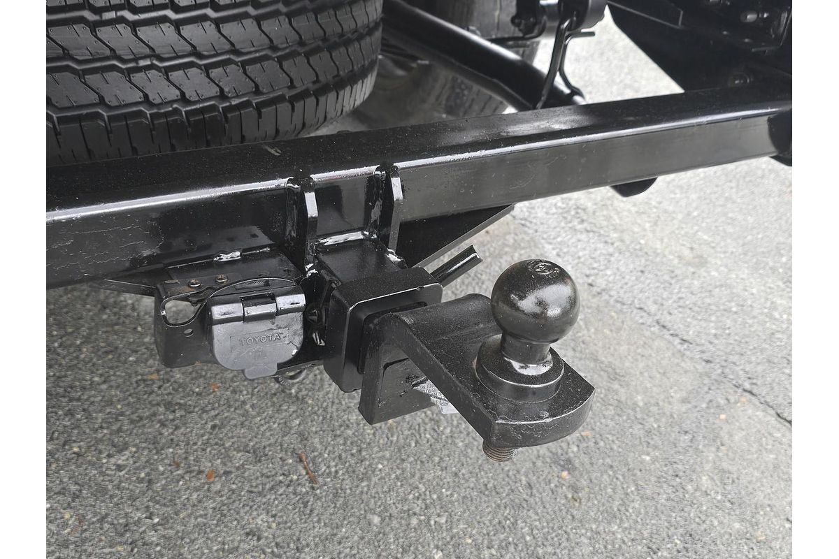 2013 Toyota Hilux SR KUN16R Rear Wheel Drive