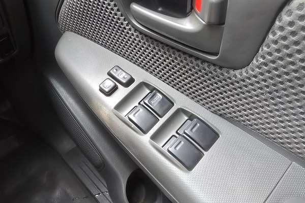 2013 Toyota Hilux SR KUN16R Rear Wheel Drive
