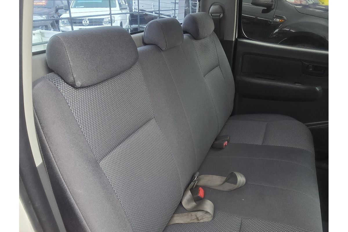 2013 Toyota Hilux SR KUN16R Rear Wheel Drive