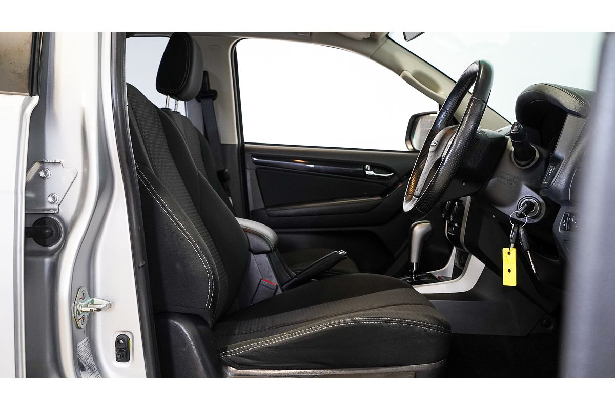 2021 Isuzu MU-X LS-M