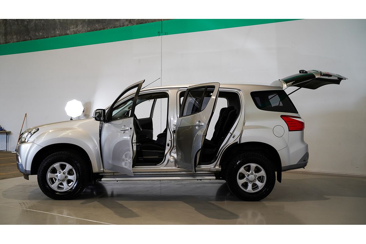 2021 Isuzu MU-X LS-M