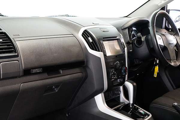 2021 Isuzu MU-X LS-M