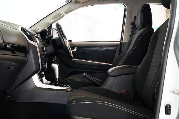 2021 Isuzu MU-X LS-M