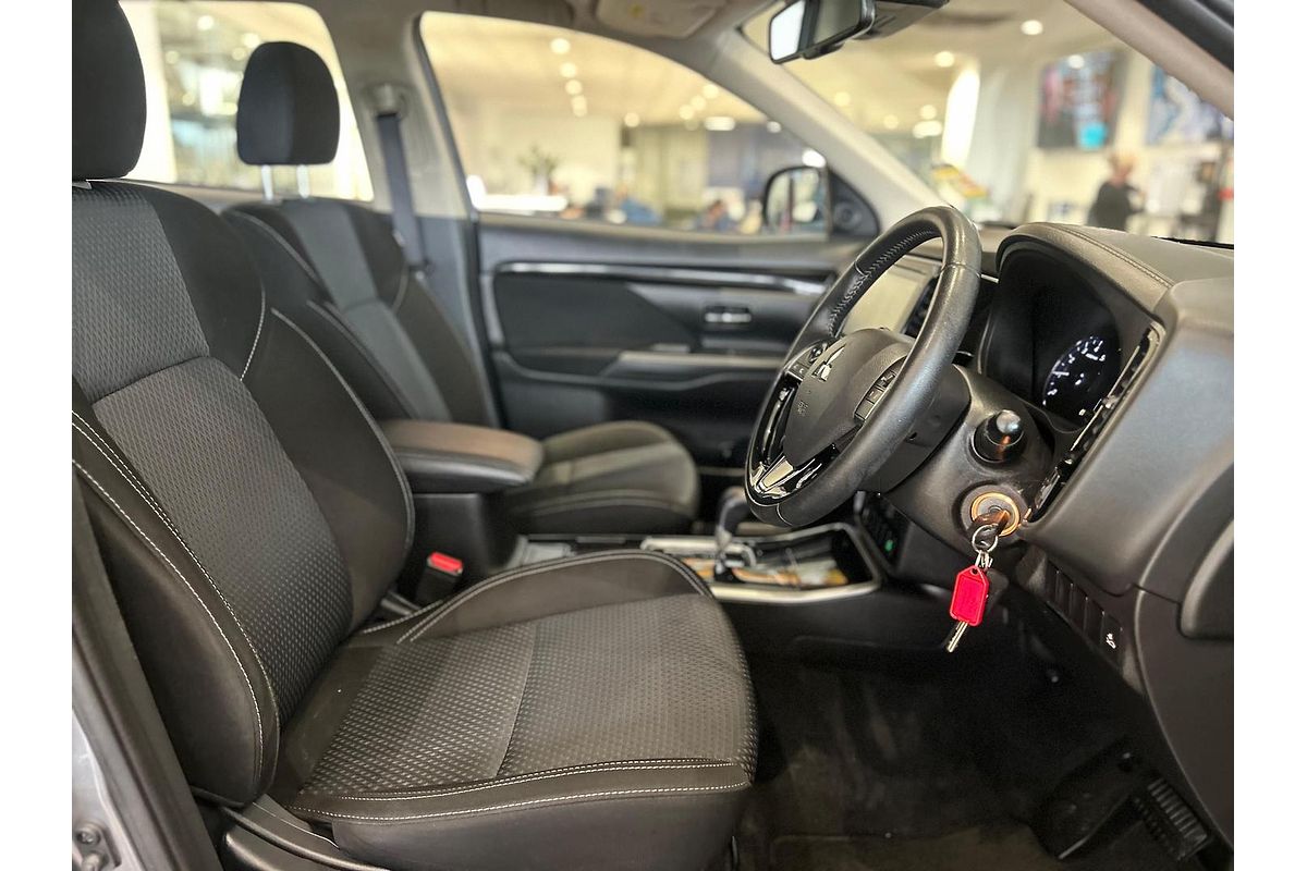 2019 Mitsubishi Outlander ES ZL