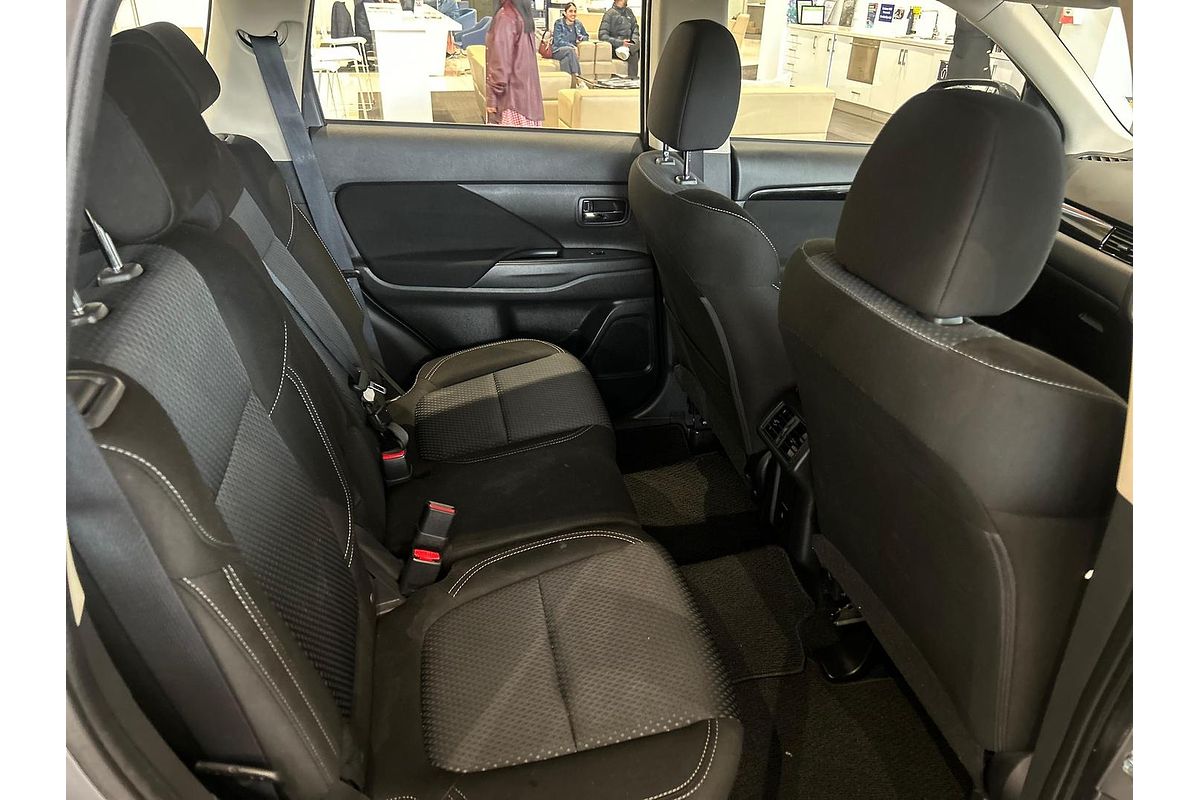 2019 Mitsubishi Outlander ES ZL