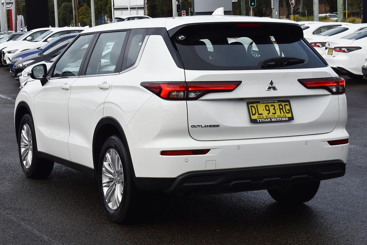 2024 Mitsubishi Outlander ES ZM