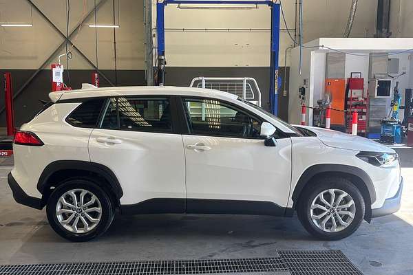 2024 Toyota Corolla Cross GX MXGA10R
