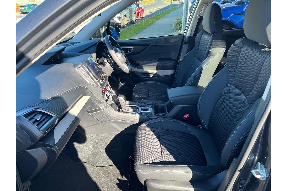 2024 Subaru Forester 2.5i Premium S5