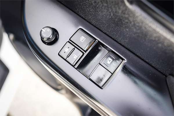 2020 Toyota Hilux Workmate TGN121R Rear Wheel Drive
