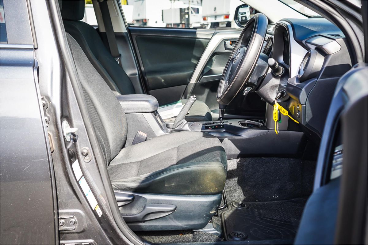 2017 Toyota RAV4 GX ALA49R