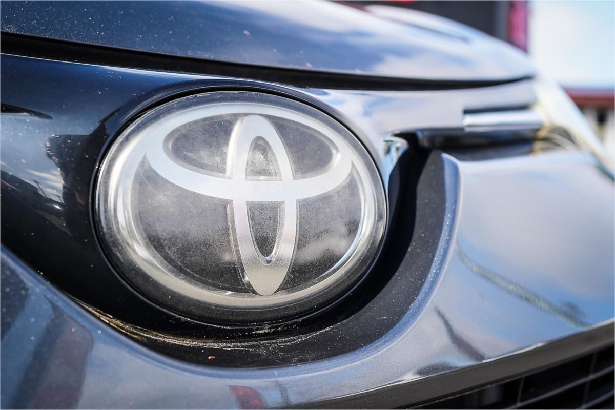 2017 Toyota RAV4 GX ALA49R