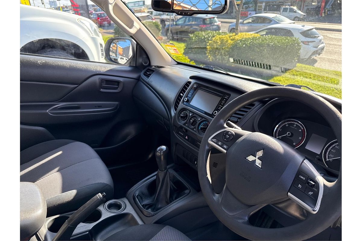 2020 Mitsubishi Triton GLX MR Rear Wheel Drive