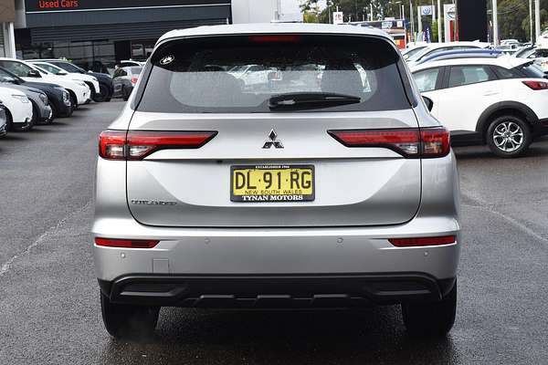 2024 Mitsubishi Outlander ES ZM