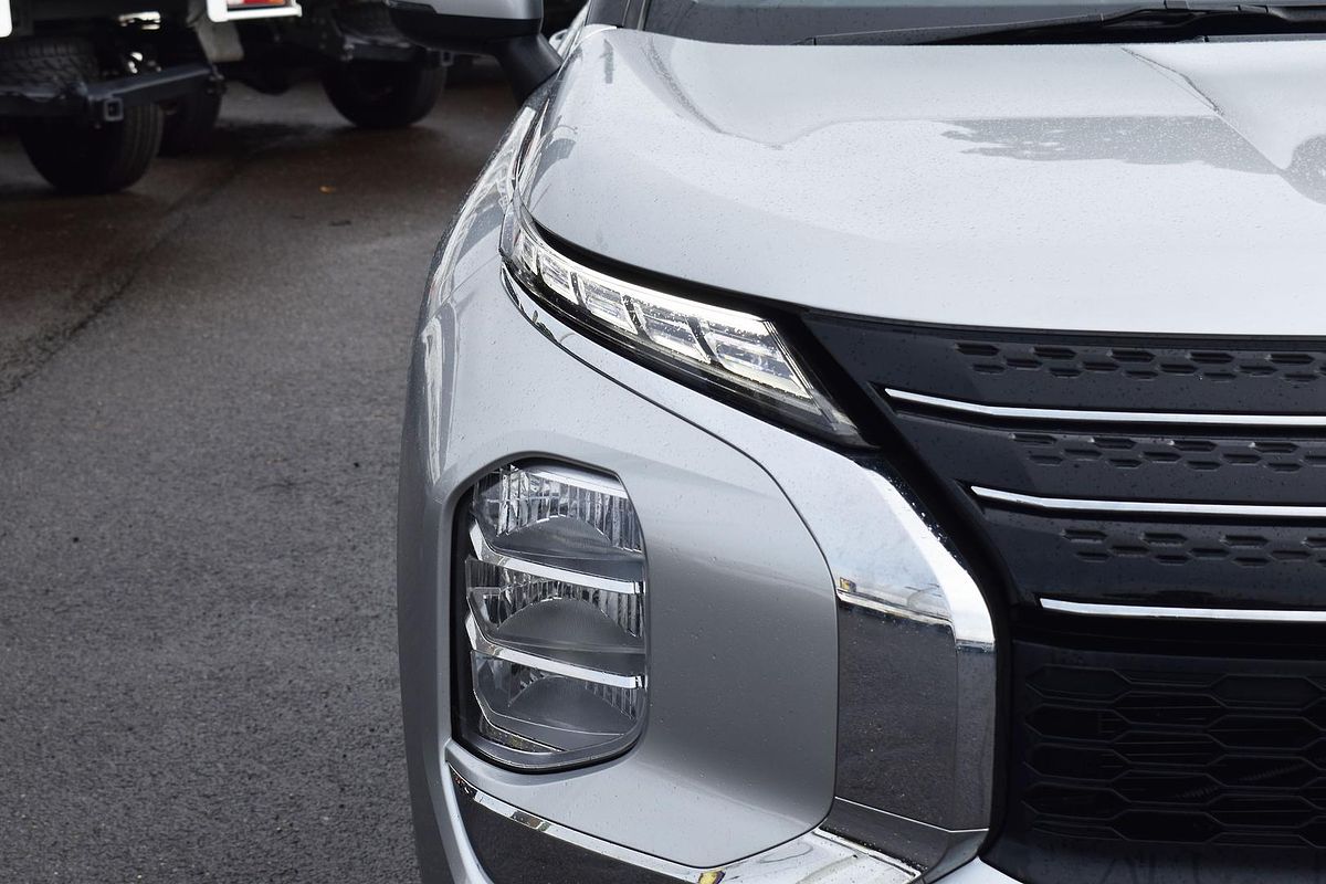 2024 Mitsubishi Outlander ES ZM