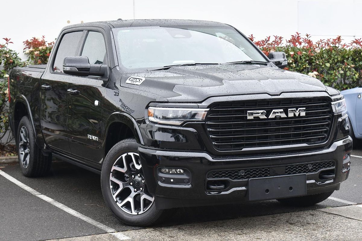 2025 RAM 1500 Laramie Sport Hurricane SO RamBox DT 4X4 SWB
