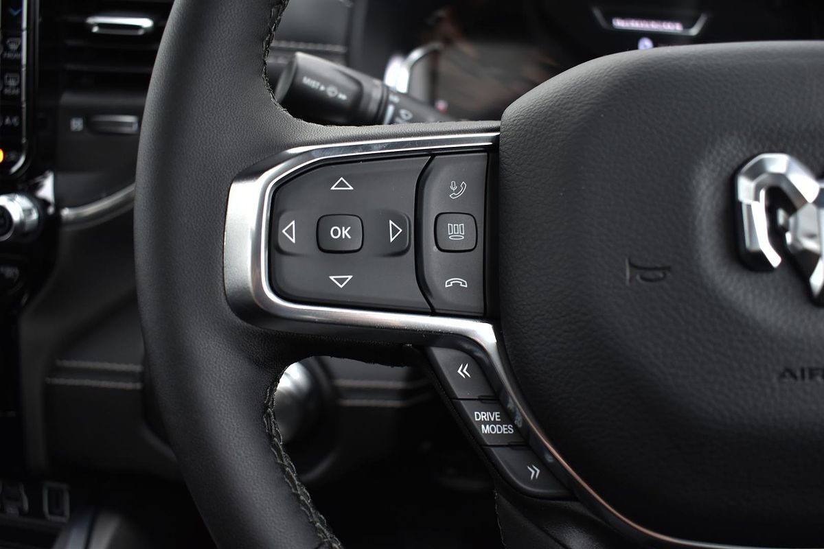 2025 RAM 1500 Laramie Sport Hurricane SO RamBox DT 4X4 SWB