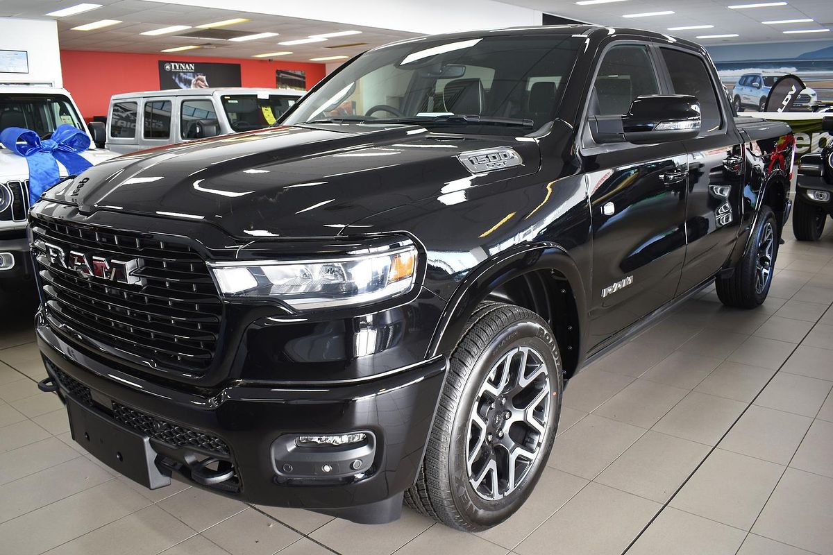 2025 RAM 1500 Laramie Sport Hurricane SO RamBox DT 4X4 SWB